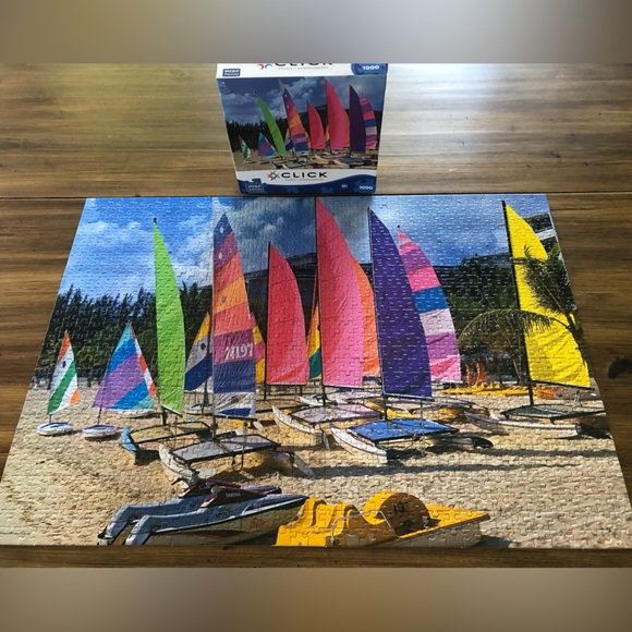 Click 1000 piece puzzle - Picture 3 of 3